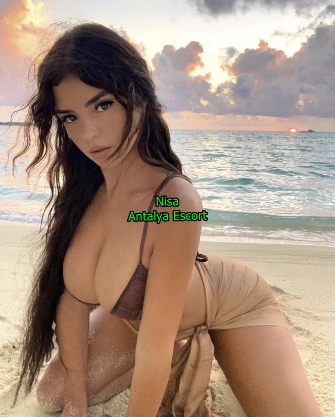antalyaescortnisa-3 Antalya Escort Nisa Kapıda Seni Öpücüklerle Karşılarım